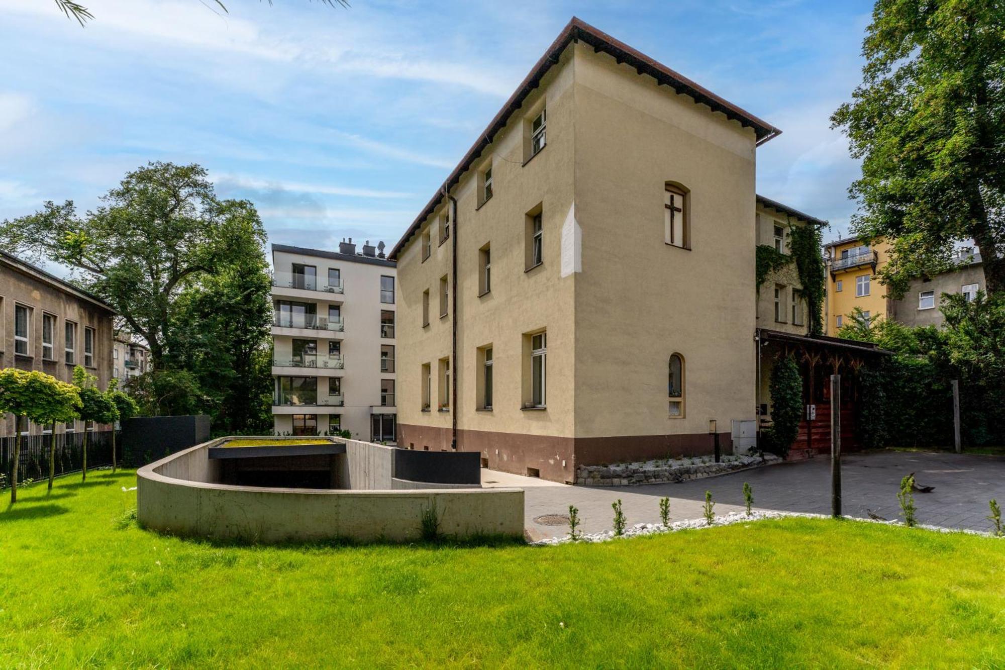 Old Town Krowoderska With Free Underground Garage * Krasków